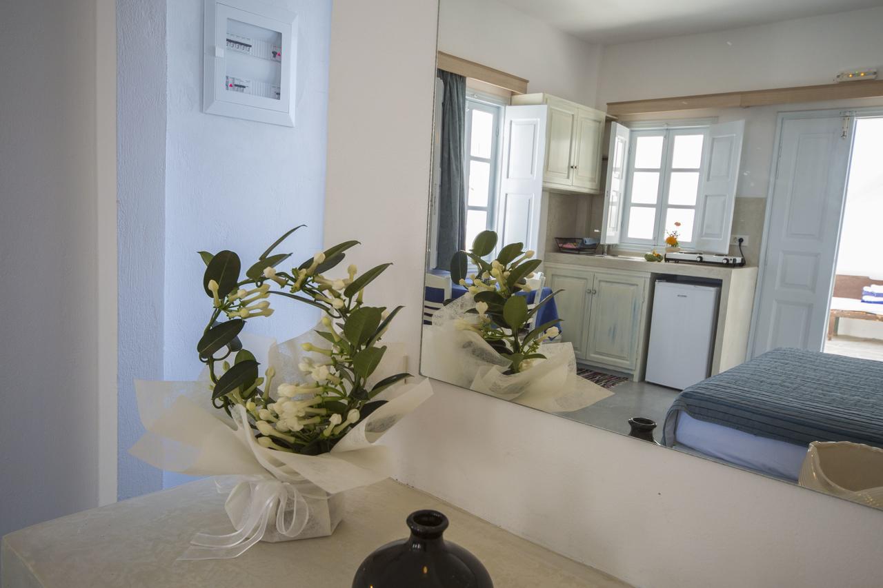 Ianthe Apartments & Villa Oia  Bagian luar foto
