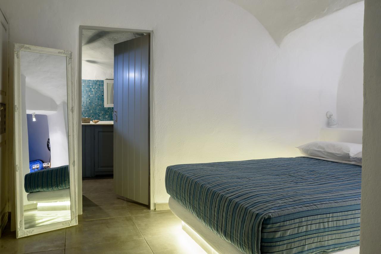 Ianthe Apartments & Villa Oia  Bagian luar foto